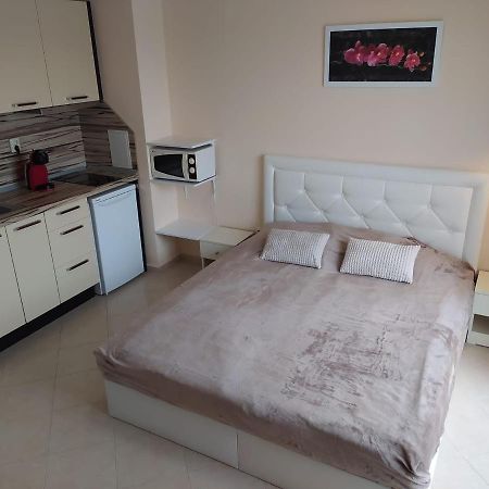 Destination Bulgaria 2000 Cascadas Private Summer Family Apartments Slantschew brjag Exterior foto