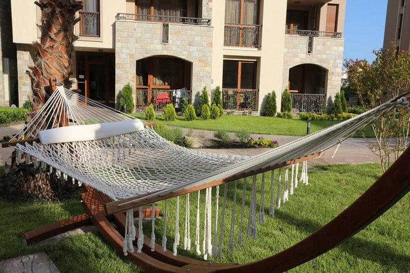 Destination Bulgaria 2000 Cascadas Private Summer Family Apartments Slantschew brjag Exterior foto